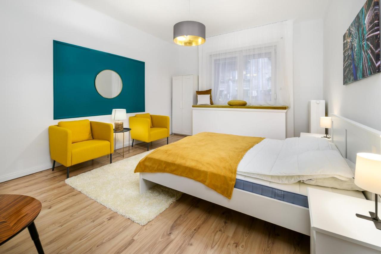 Stylish Spot By The River Danube Budapest Exterior foto