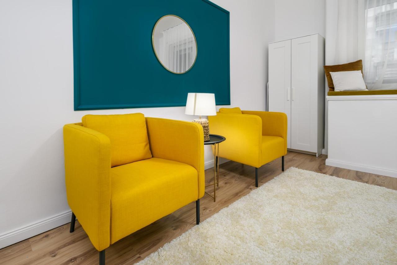 Stylish Spot By The River Danube Budapest Exterior foto